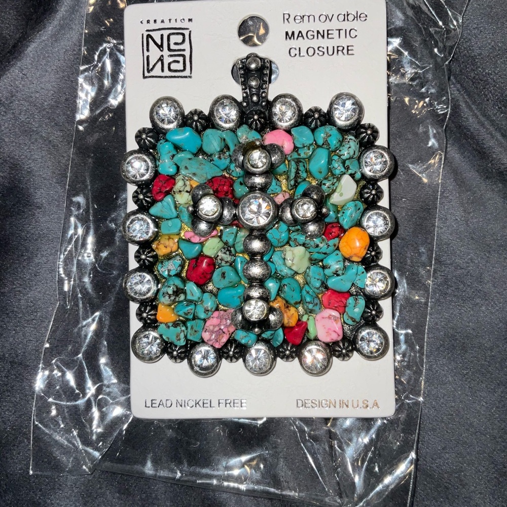 TURQUOISE CRYSTAL CROSS Colored Corals Beads Magnetic Closure VINTAGE PENDANT NW